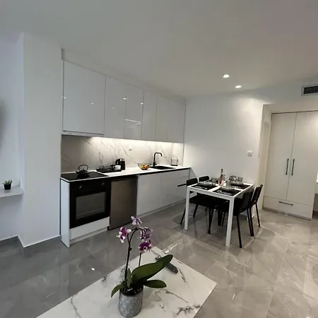 Eleva Deluxe Apartment Kastoria