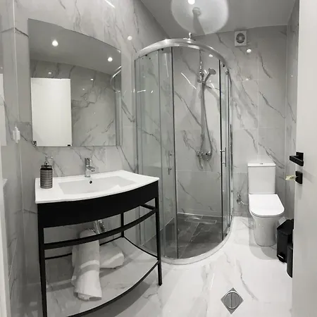 Eleva Deluxe Apartment *