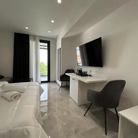 Eleva Deluxe Kastoria