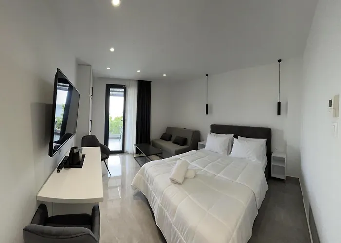 Eleva Deluxe * Kastoria