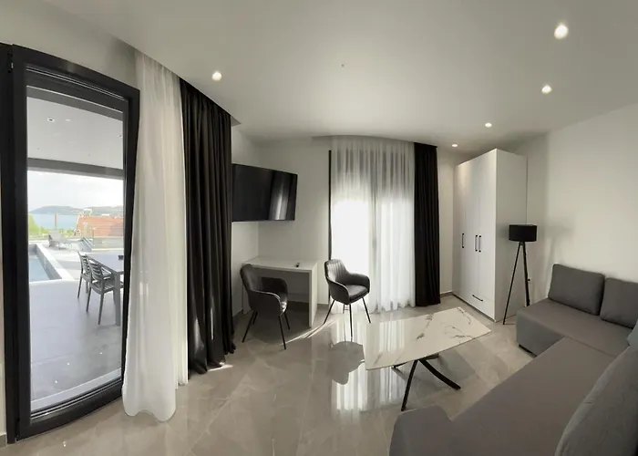 Eleva Deluxe * Kastoria